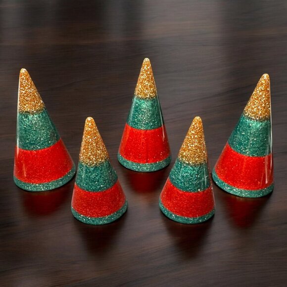 Green and Red Sparkle Holiday Ring Cones | Ring Stand | Ring Holder - Picture 1 of 2